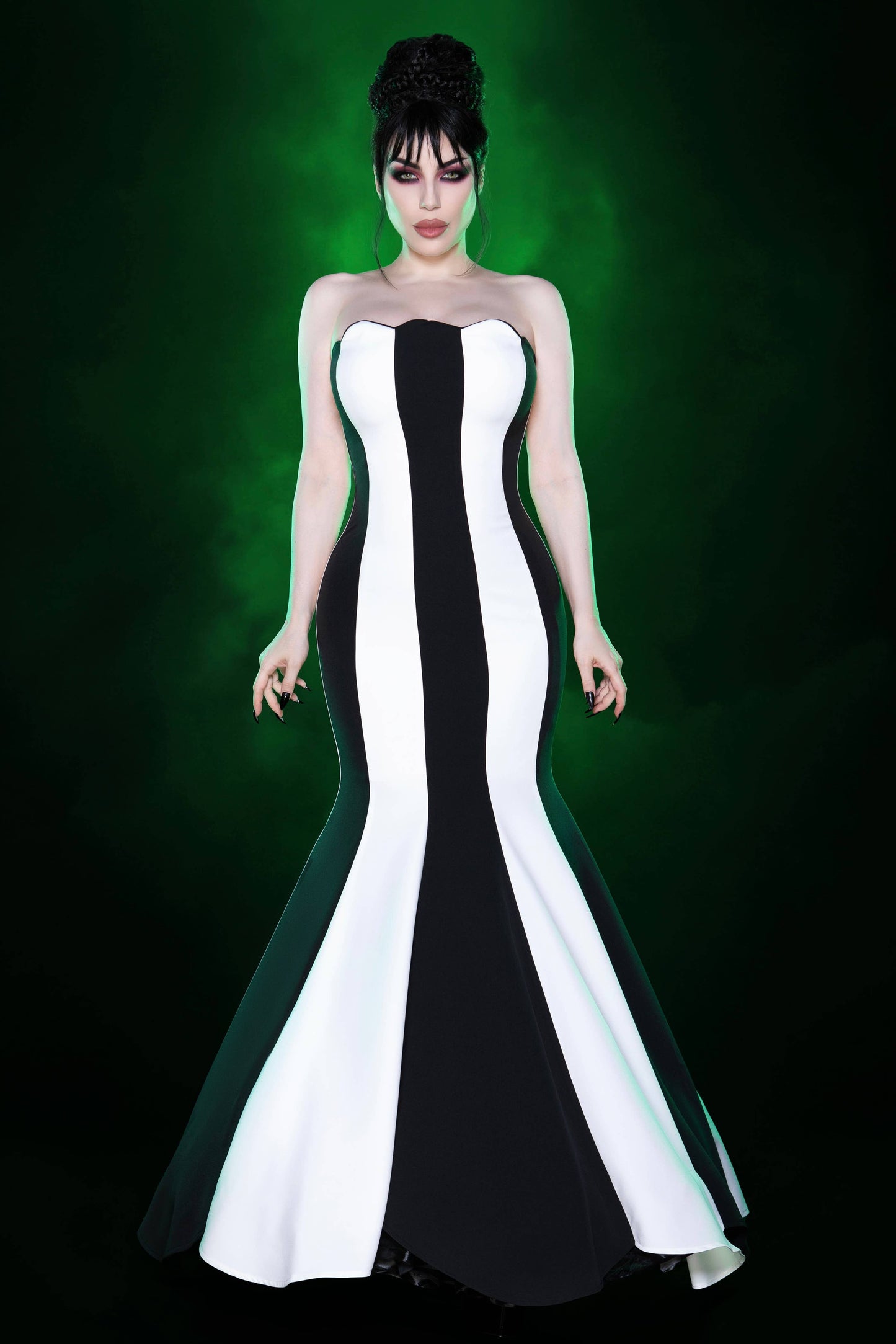 Sandworm Striped Gown