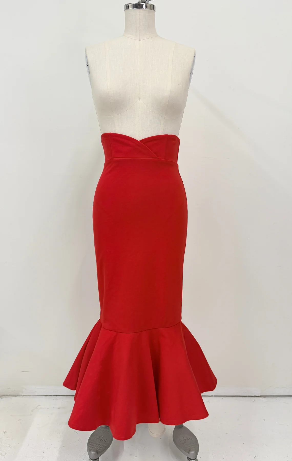 Femme Fatale Skirt - RED or BLACK | PREORDER