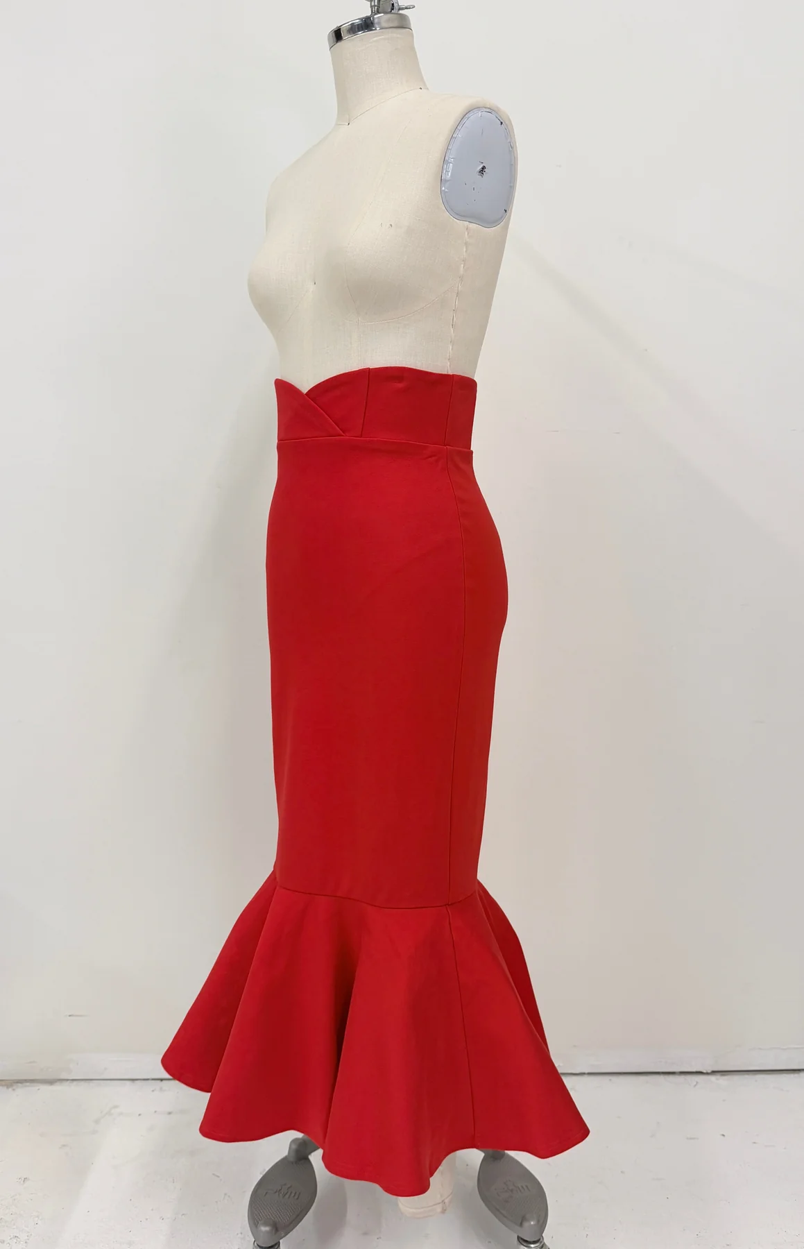 Femme Fatale Skirt - RED or BLACK | PREORDER