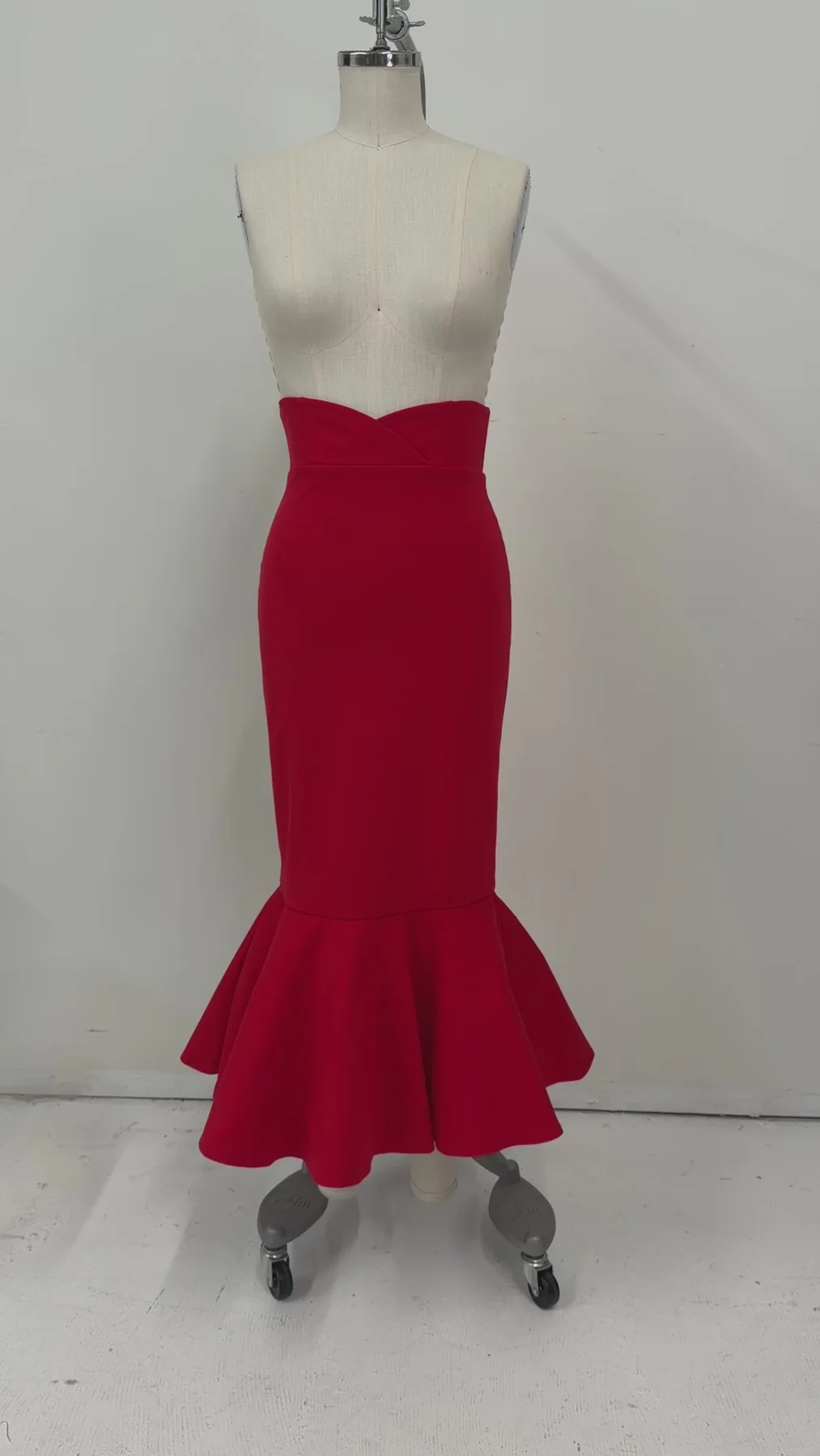Femme Fatale Skirt - RED or BLACK | PREORDER